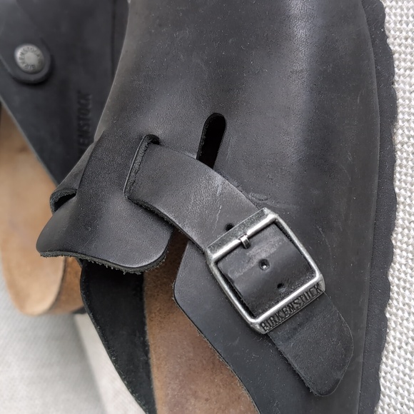 Birkenstock Boston Oil Leather Clogs - Picture 4 of 16